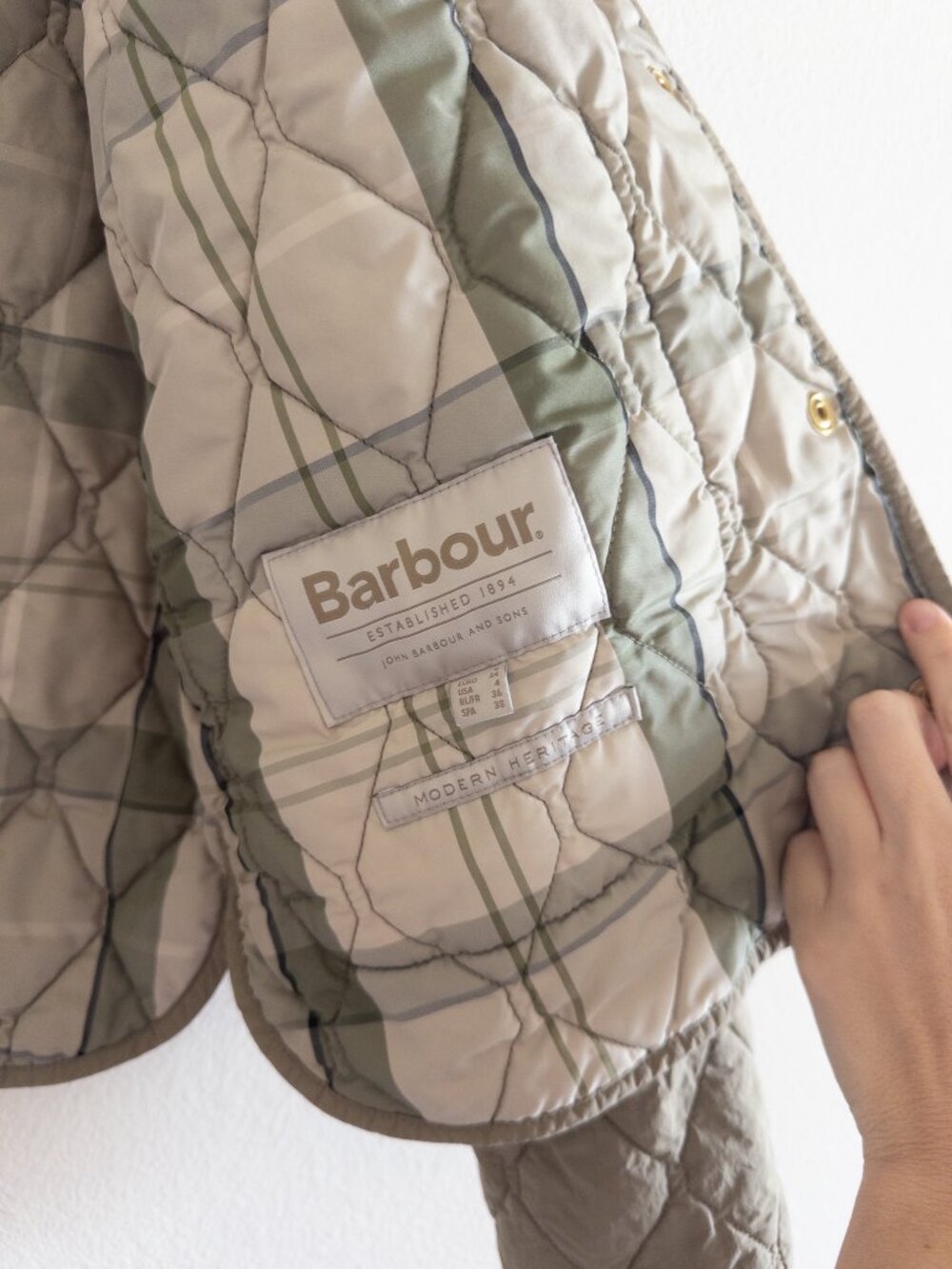 Barbour Quilted Monroe Jacket with Plaid Lining (Current Style) Size US 4 - Picture 6 of 13